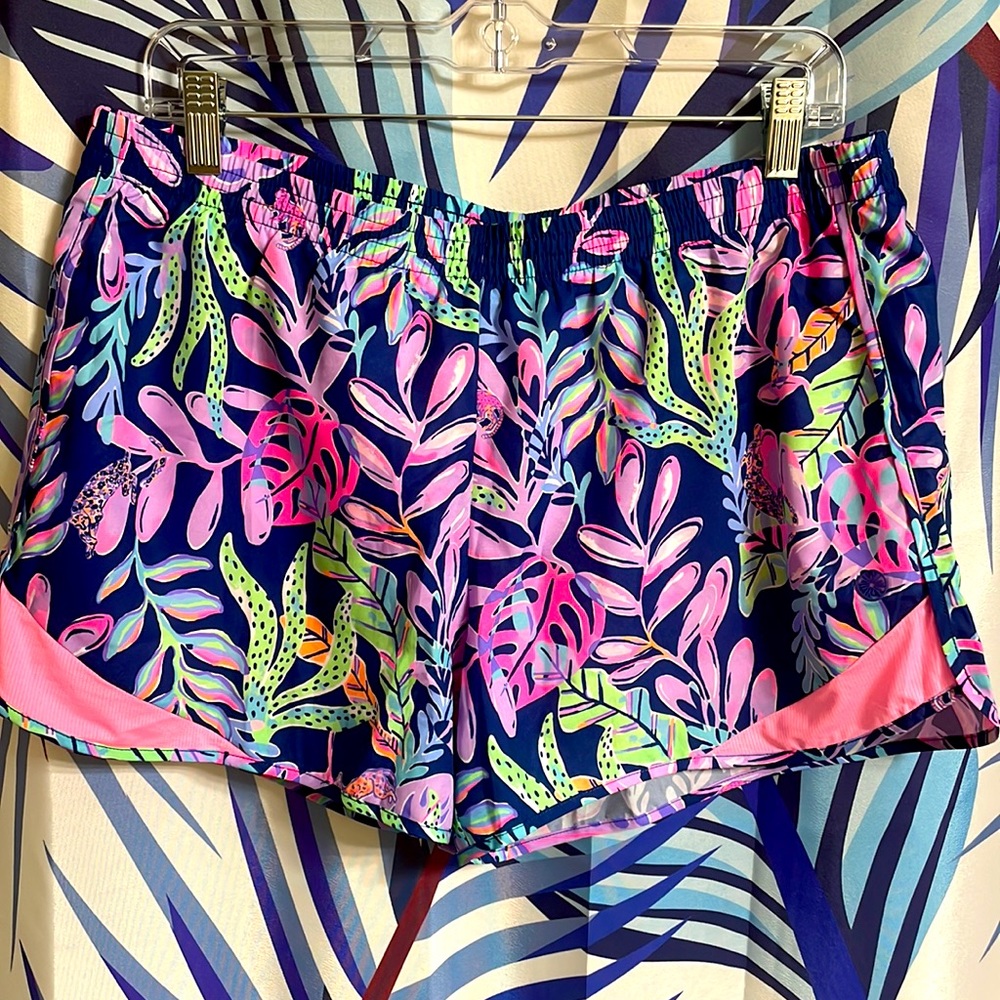 Lilly Pulitzer Luxletic 4" Ocean Trail Shorts Oyster Bay Navy Youve Been Spotted